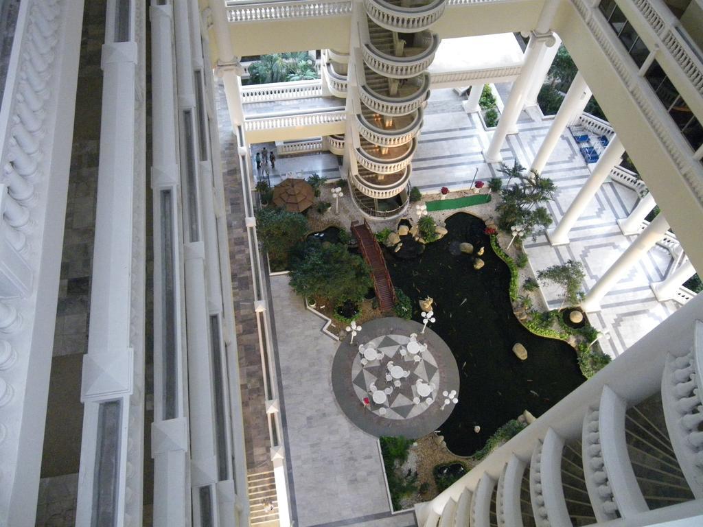 Sky Beach Apartment Pattaya Luaran gambar