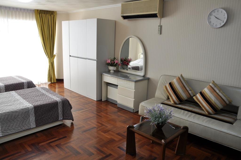 Sky Beach Apartment Pattaya Luaran gambar