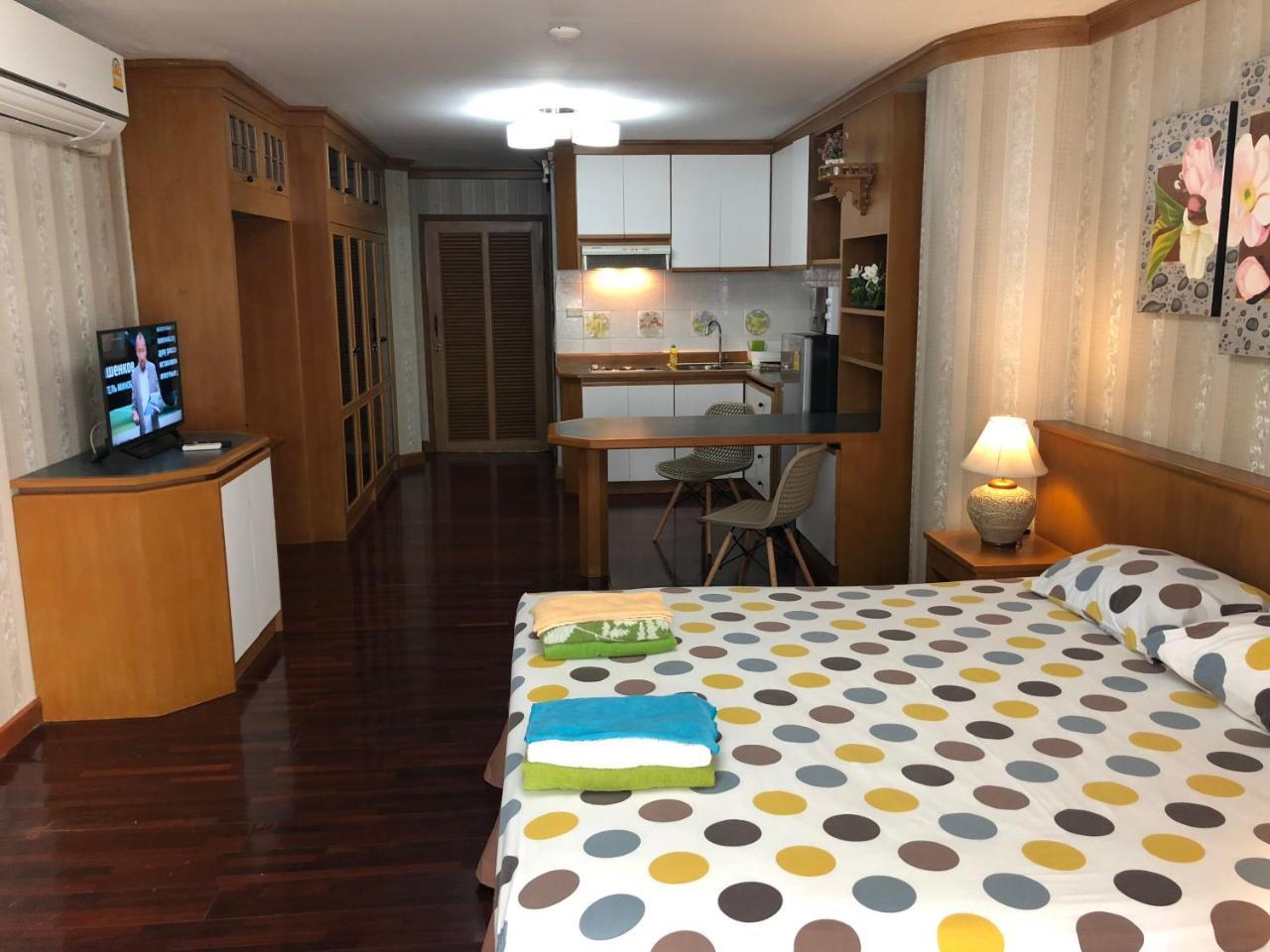 Sky Beach Apartment Pattaya Luaran gambar