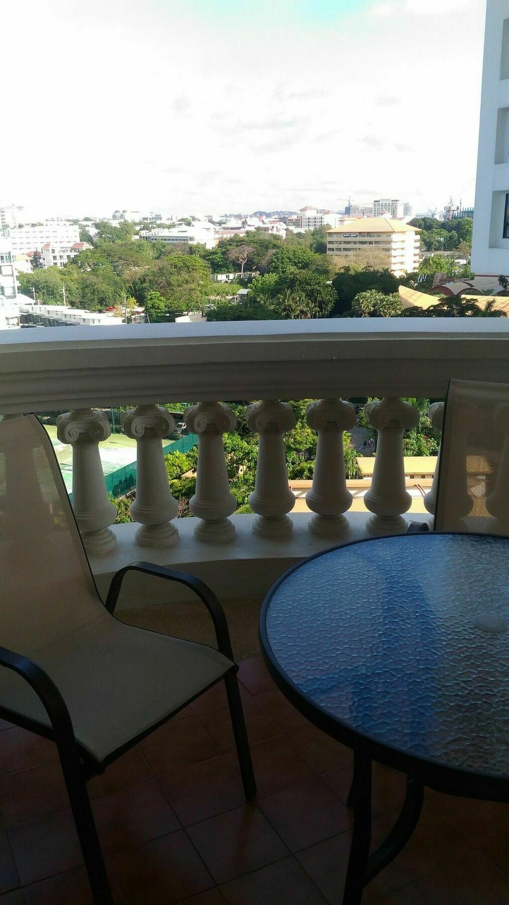Sky Beach Apartment Pattaya Luaran gambar