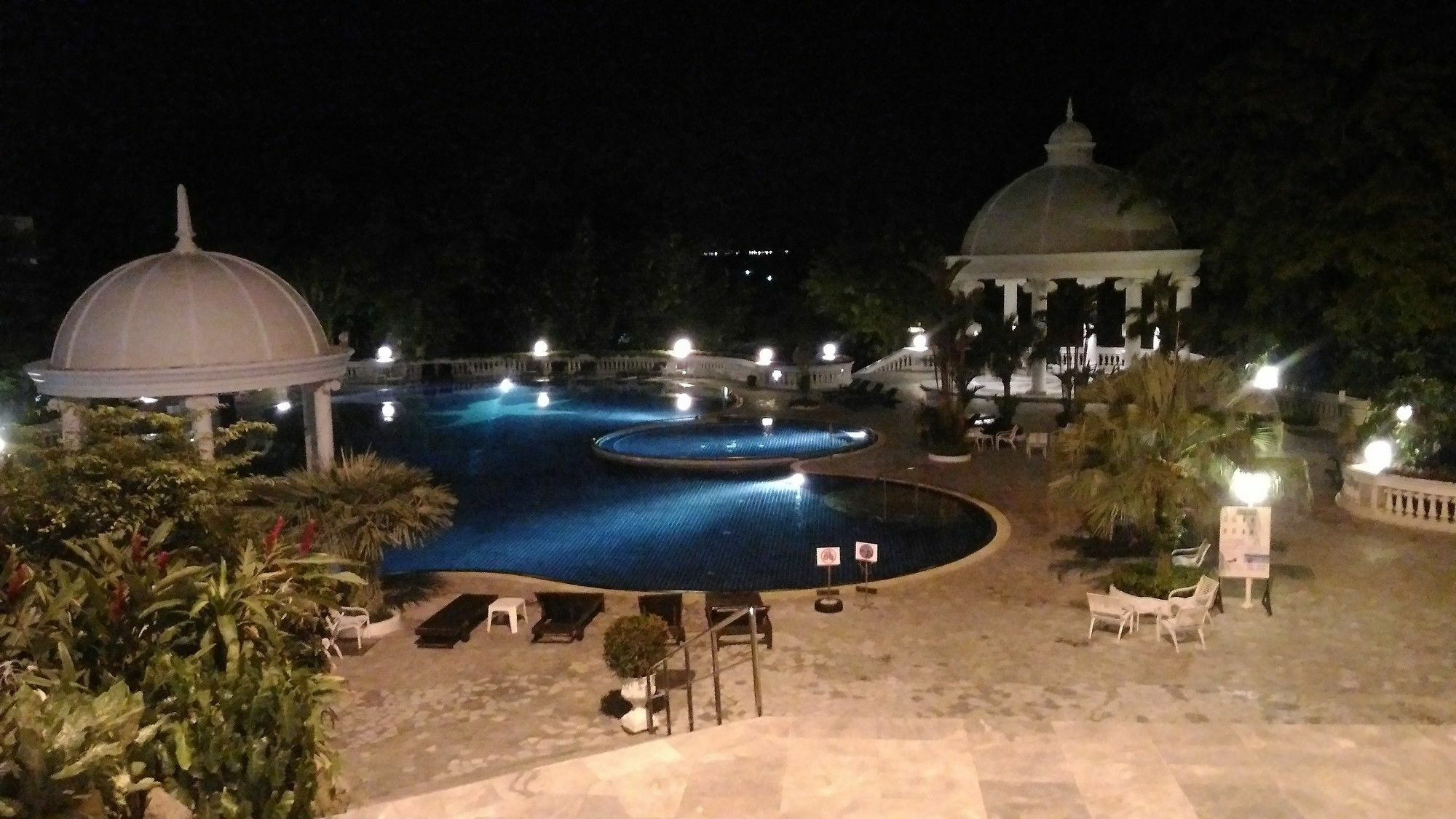 Sky Beach Apartment Pattaya Luaran gambar