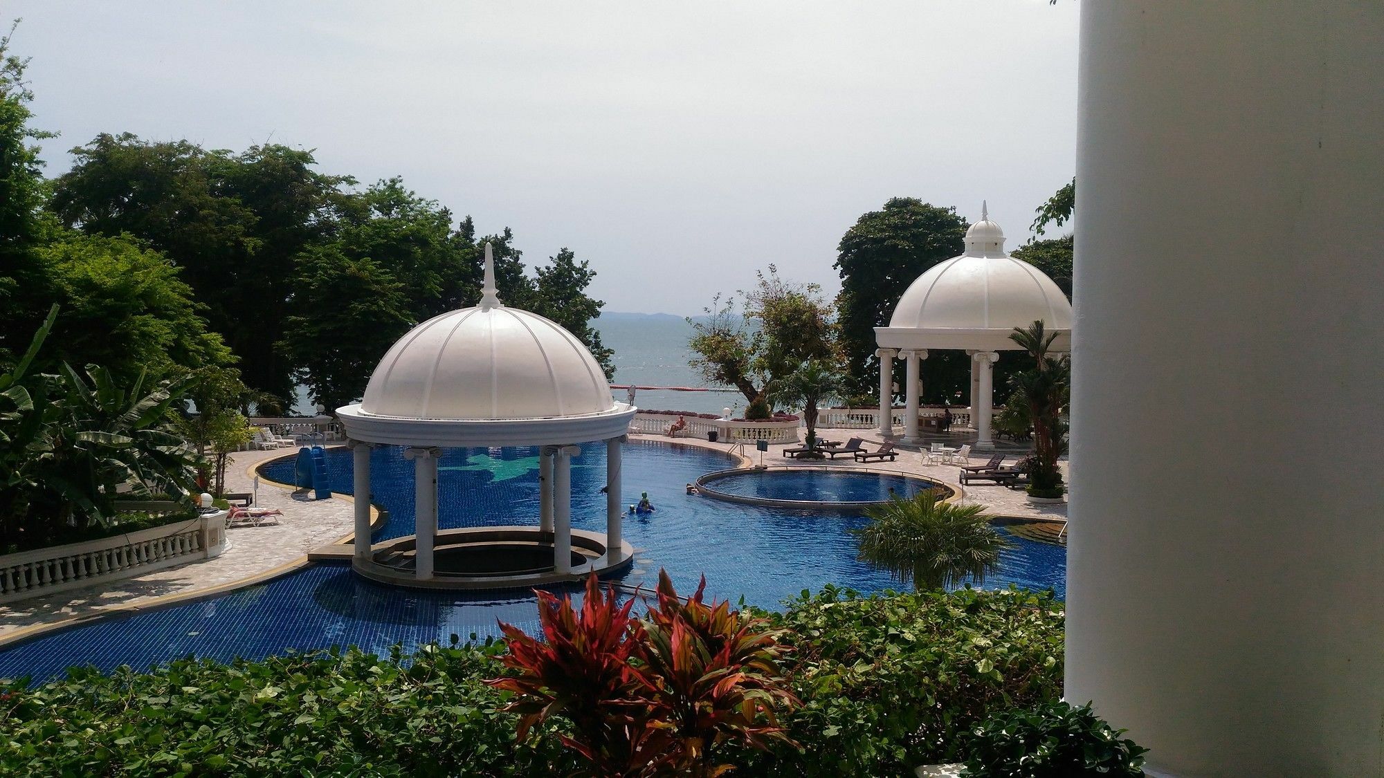 Sky Beach Apartment Pattaya Luaran gambar