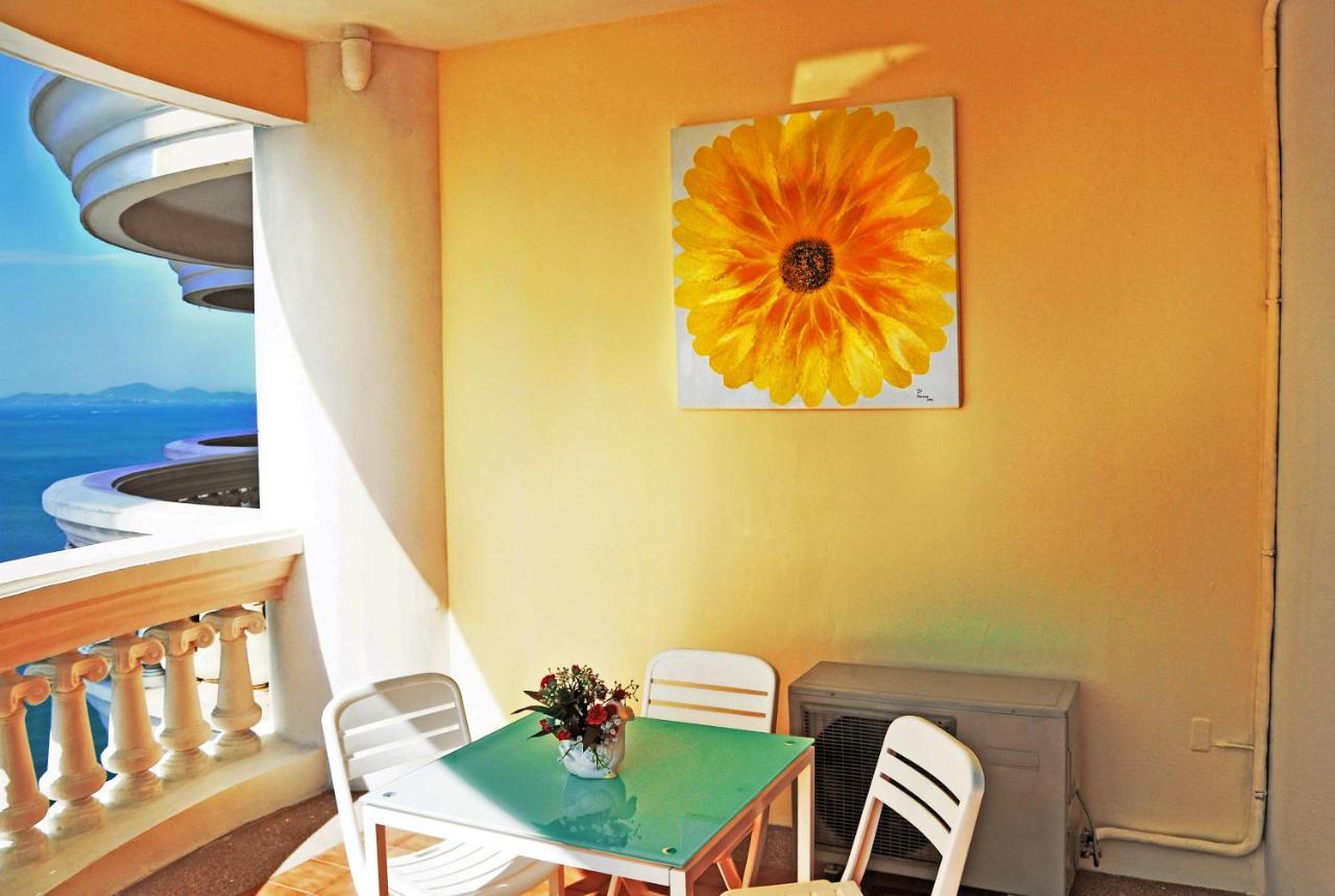 Sky Beach Apartment Pattaya Luaran gambar
